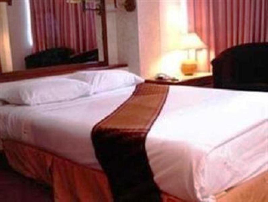 Standard Double Room,65046355:JPEG