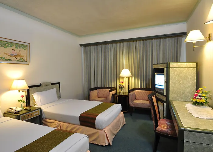 Bp Grand Tower Hotel